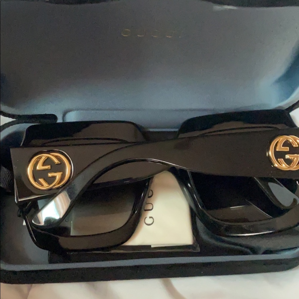 Gucci Eyewear View 3